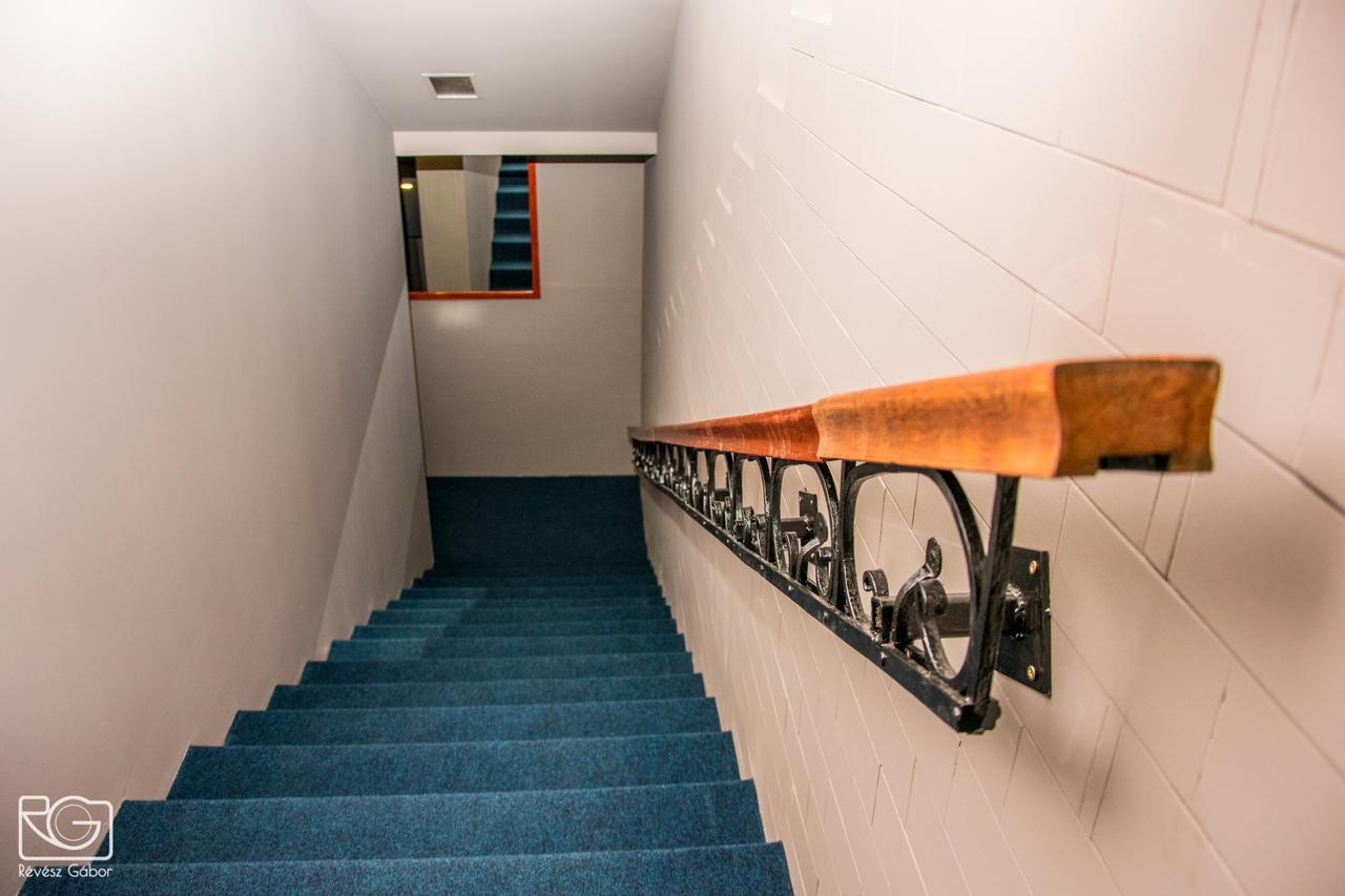 Erzsébet Szálló Csongrád Exterior foto